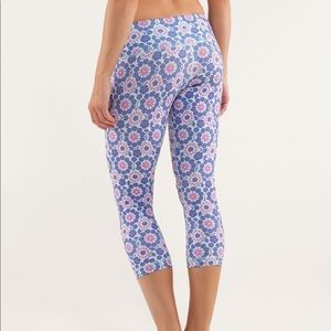 *rare* Twiggy Lululemon Wunder Under Crop Leggings